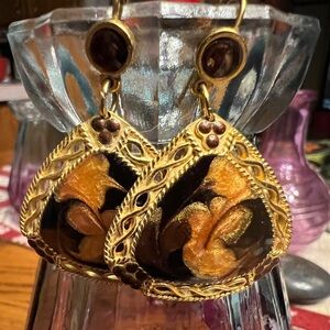 Vintage Edgar Berebi gold tone drop earrings for pierced ears.